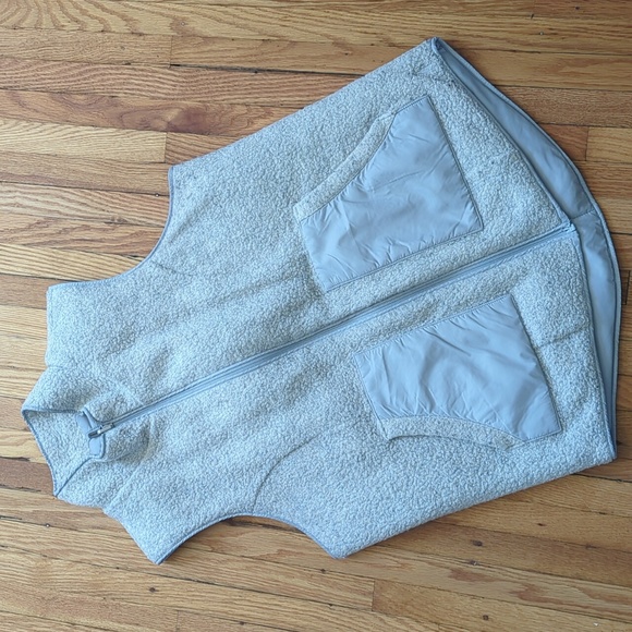 Smartwool Jackets & Blazers - Reversible Smartwool Vest - Size Medium